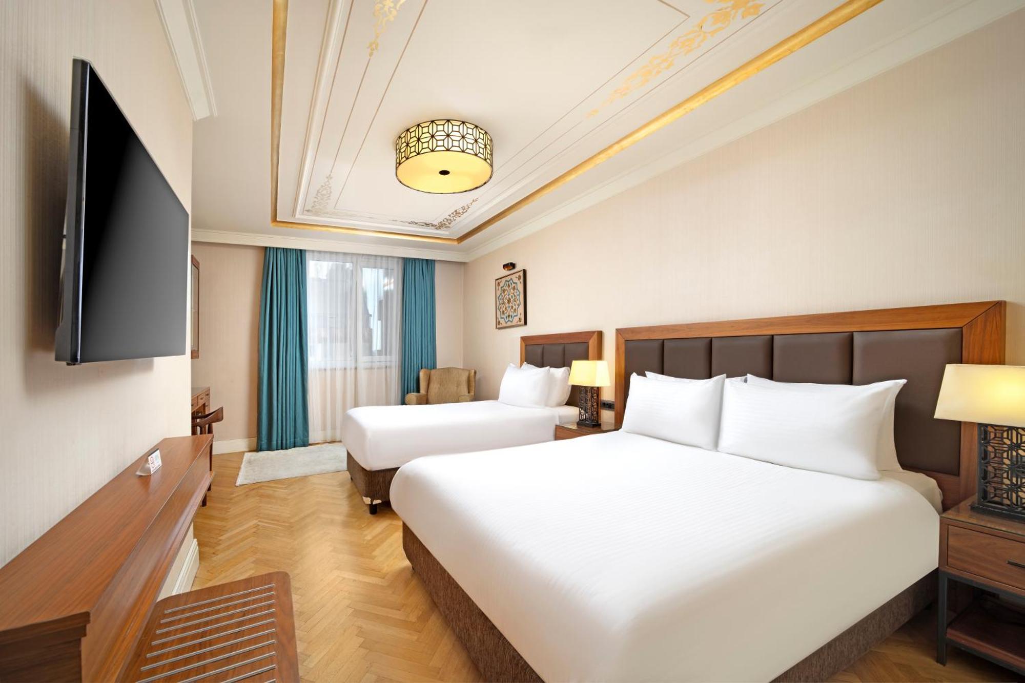 Hotel Golden Age Taksim 4*
